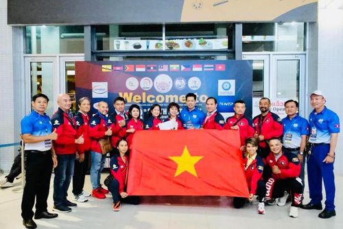 Đoàn Việt Nam xếp thứ Nhất Giải vô địch Thể hình Đông Nam Á 2024