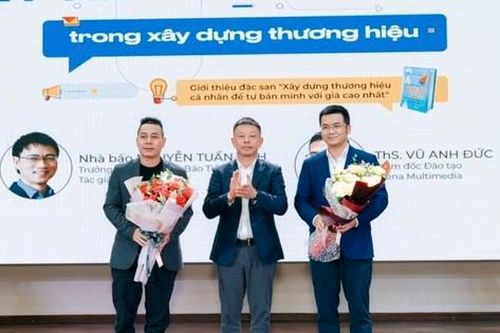 Hơn 5.000 giảng viên sinh viên trực tiếp tham dự chuỗi chương trình thiết kế truyền thông trong xây dựng thương hiệu