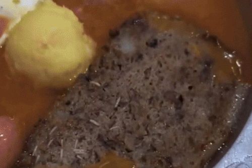 'Bánh mì chảo - Cột điện quán' ở TP Thái Bình có dòi trong pate bị phạt 21 triệu đồng