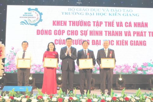 Trường ĐH Kiên Giang chuẩn bị các điều kiện tự chủ, phát triển vững mạnh