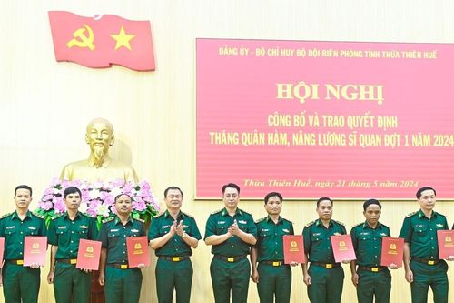65 sĩ quan BĐBP tỉnh Thừa Thiên Huế được thăng quân hàm năm 2024