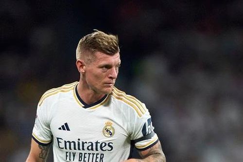 Tiền vệ Toni Kroos bất ngờ tuyên bố giải nghệ
