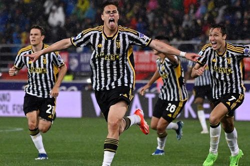 Juventus thoát thua khó tin trên sân Bologna
