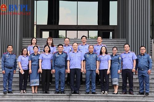 Tọa đàm giữa Báo Bảo vệ pháp luật, VKSND tối cao Việt Nam và Văn phòng VKSND tối cao Lào
