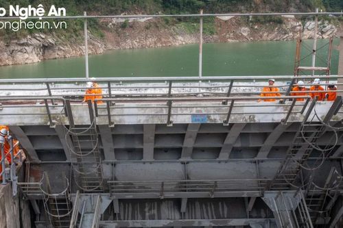 Công ty Thủy điện Bản Vẽ tổ chức diễn tập phòng, chống thiên tai và bảo vệ đập tại nhà máy
