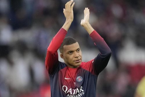 Mẹ Mbappe xác nhận bến đỗ tiếp theo của con trai
