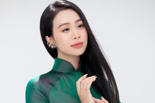 Hoàng Tâm Anh tổ chức minishow 'Những bước chân âm thầm' tại TP Hồ Chí Minh