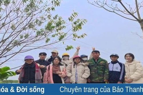 Ngược núi đi tìm học trò
