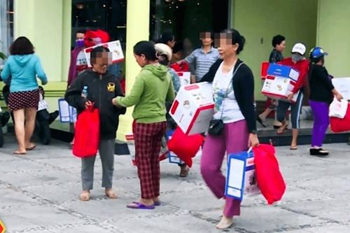 Thanh Hóa ngăn chặn hoạt động 'tặng quà tri ân' lừa bán các sản phẩm không rõ nguồn gốc
