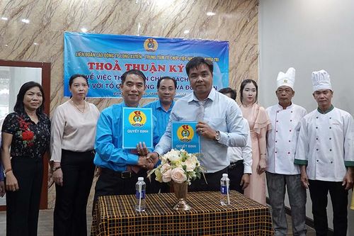 Liên đoàn Lao động TP. Long Xuyên ký kết thỏa thuận chính sách ưu đãi cho đoàn viên