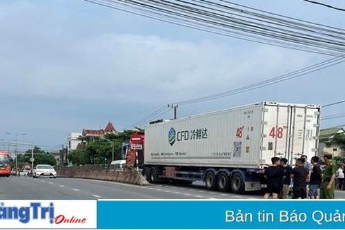 Thêm một người thiệt mạng do va chạm với container trên Quốc lộ 1