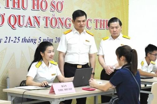 Tổng cục Thuế tổ chức tiếp nhận hồ sơ từ thí sinh dự tuyển công chức