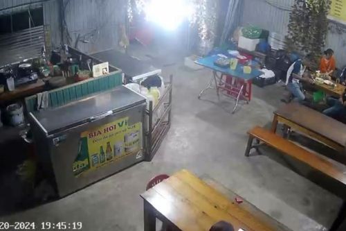 Mâu thuẫn trên bàn rượu, đâm bạn nhậu tử vong