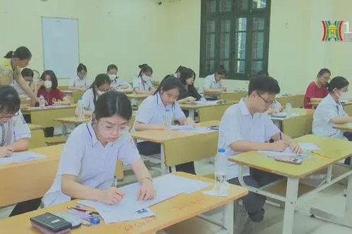 Trường chuyên ở Hà Nội tăng tỷ lệ chọi