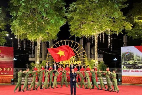 Nhiều hoạt động kỷ niệm 70 năm Chiến thắng Điện Biên Phủ