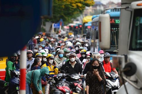 'Cấm xe máy để chống ùn tắc là bất hợp lý, phản khoa học'
