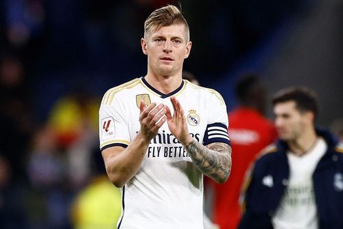 Toni Kroos gây sốt