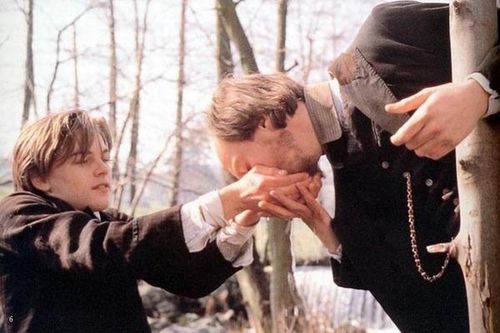 Chuyện tình đồng tính của chàng thi sĩ khao khát yêu thương