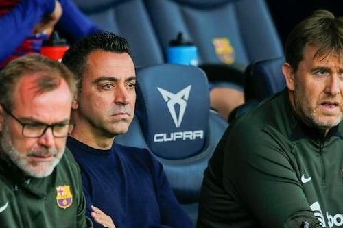Barca không muốn mất tiền khi sa thải Xavi
