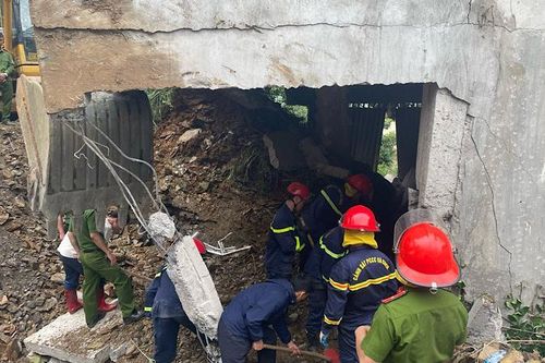 Tìm thấy 3 nạn nhân bị vùi lấp ở Bắc Kạn
