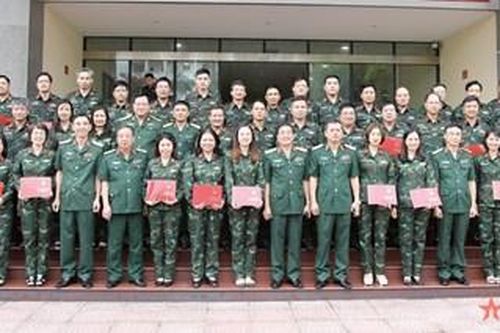 Học viện Chính trị tổ chức Lễ tốt nghiệp Lớp bồi dưỡng kiến thức quốc phòng và an ninh đối tượng 2 khóa 125