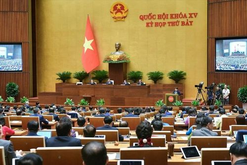 Phụ nữ cao tuổi dễ rơi vào tình trạng sống một mình, cô đơn