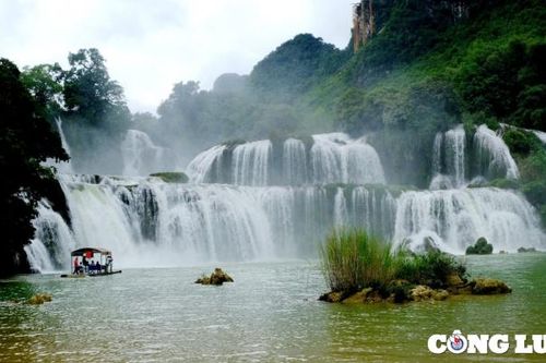 Thác Bản Giốc ở tỉnh Cao Bằng lọt danh sách 21 thác nước đẹp nhất thế giới