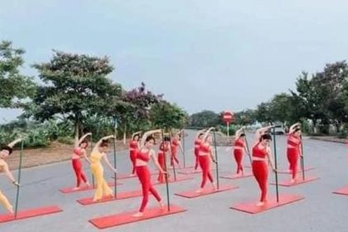 Thái Bình: Xử phạt thêm 16 người tập yoga giữa đường