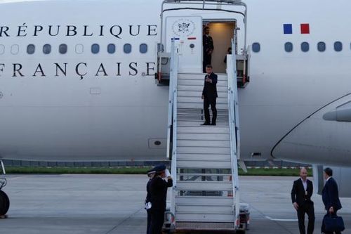 Bạo loạn ở New Caledonia: Du khách sơ tán, Tổng thống Pháp sắp đến thăm