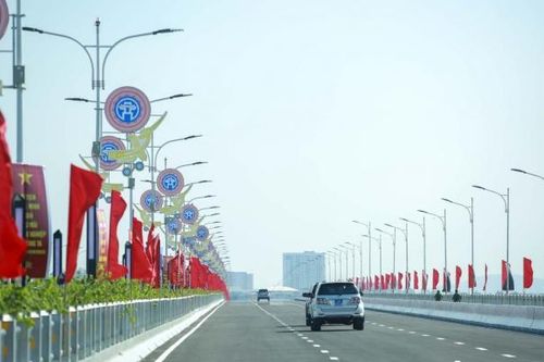 Bàn giao cầu Vĩnh Tuy 2 cho Sở Giao thông vận tải Hà Nội quản lý