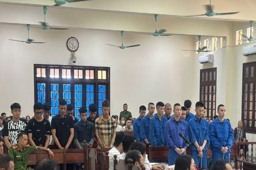 Vụ án 2 anh em tử vong bên gốc cây ven đường tại Hải Phòng: Phạt tù 20 bị cáo