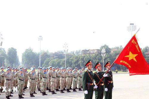 Lễ báo công dâng Bác nhân dịp 10 năm Ngày Truyền thống Cục Gìn giữ Hòa bình