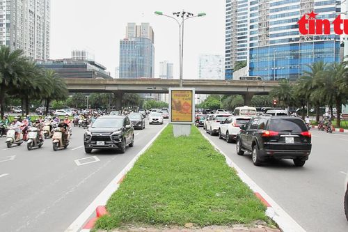 Hiện trạng nút giao Mễ Trì - Dương Đình Nghệ được đề xuất làm hầm chui gần 1.000 tỷ đồng