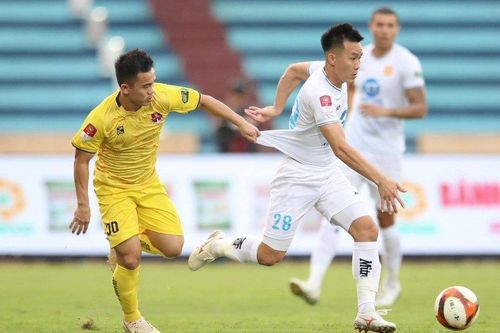 Hải Phòng thắng 'sốc' đội đầu bảng Nam Định