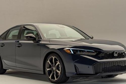 Honda Civic 2025 ra mắt, thêm phiên bản hybrid