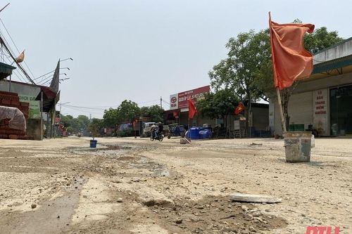 Khắc phục tuyến đường hư hỏng sau phản ánh của Báo Thanh Hóa
