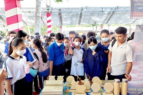 An Phú tăng cường dạy nghề, hỗ trợ giảm nghèo