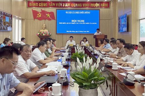 Điện Biên Đông phổ biến, quán triệt các văn bản mới của Đảng