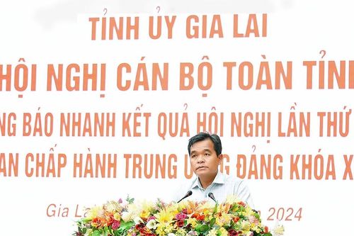 Gần 2.400 cán bộ toàn tỉnh nghe thông báo nhanh kết quả hội nghị lần thứ 9