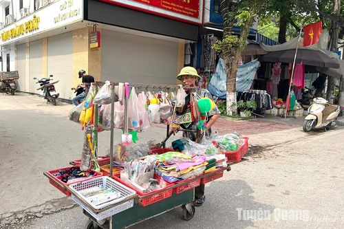 Mưu sinh mùa nắng nóng