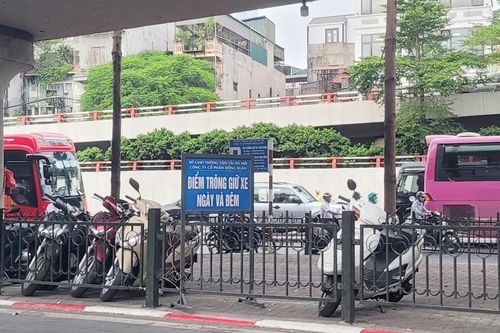 Hà Nội: Không gian các gầm cầu được khai thác ra sao?
