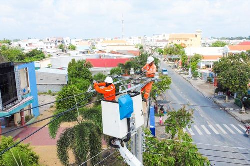 EVNSPC lắng nghe cử tri để nâng cao chất lượng ngành điện