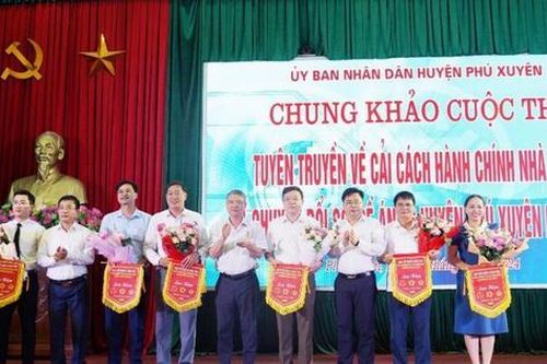Chung khảo Cuộc thi tuyên truyền cải cách hành chính, chuyển đổi số ở Phú Xuyên