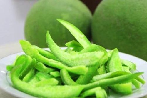 Cách chế biến tinh dầu từ vỏ bưởi tại nhà làm đẹp tóc