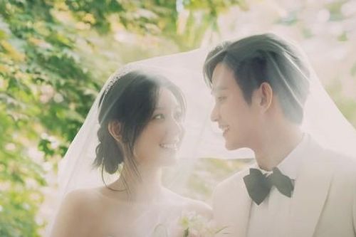 'Queen Of Tears' đã hết, Kim Soo Hyun vẫn lộ hành động đặc biệt dành cho Kim Ji Won