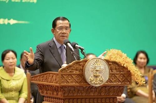 Ông Hun Sen nói cần có luật trừng phạt những người phủ nhận nạn diệt chủng