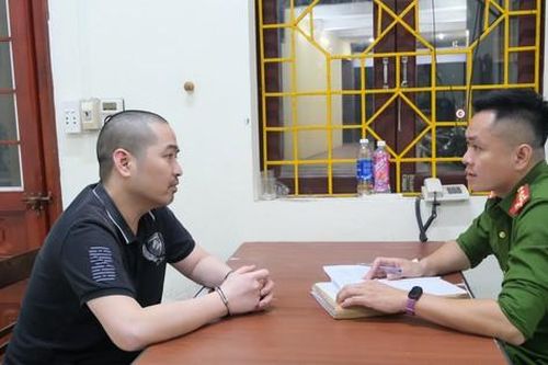 Lừa tiền 'chạy' vào biên chế ngành công an rồi bỏ trốn ra nước ngoài
