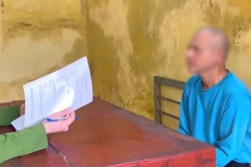 Hủy hoại tài sản, dùng hung khí chống đối lực lượng chức năng