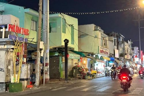 Sở Du lịch TPHCM trả lời về tình trạng các phố ẩm thực đêm