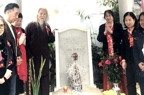 Thông điệp từ 'Nữ sĩ thời gió bụi'của Lê Phương Liên